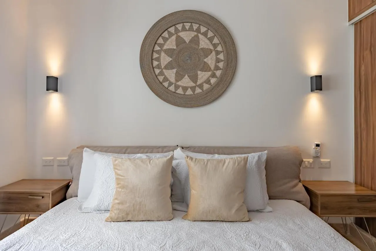 Bahay Condos Steps From The Beach And 5Th Ave Playa del Carmen Apartment